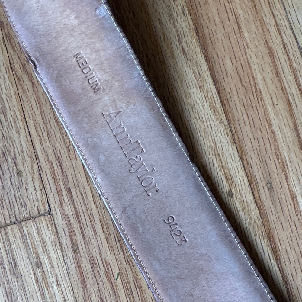 Bundle of Vintage Woven and Leather Belts - Picture 6 of 9